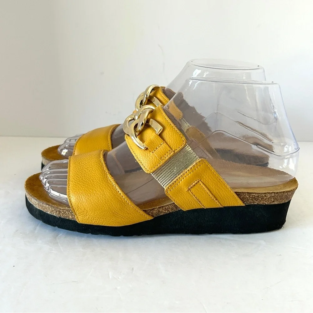 Naot Victoria Comfort Wedge Sandal Gold Chain Shoe Cork Yellow Size EU 36 US 5